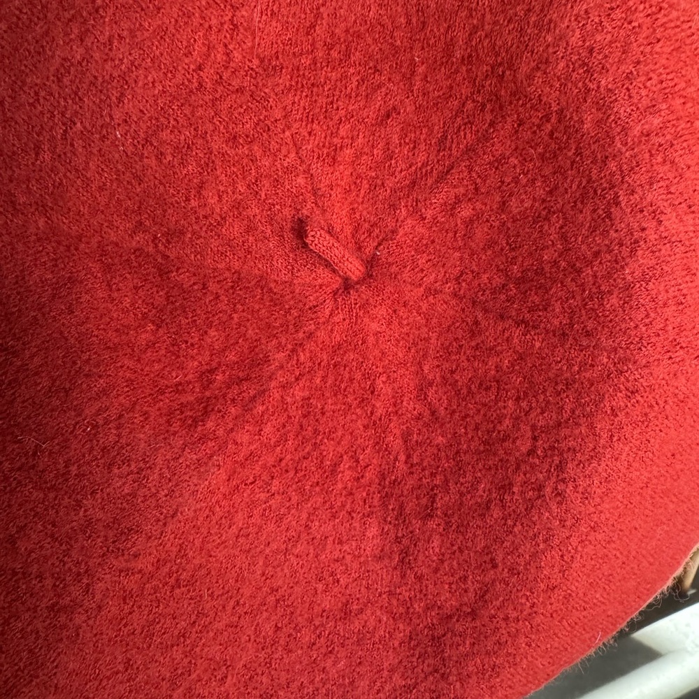 Burnt Orange Beret - Picture 4 of 4